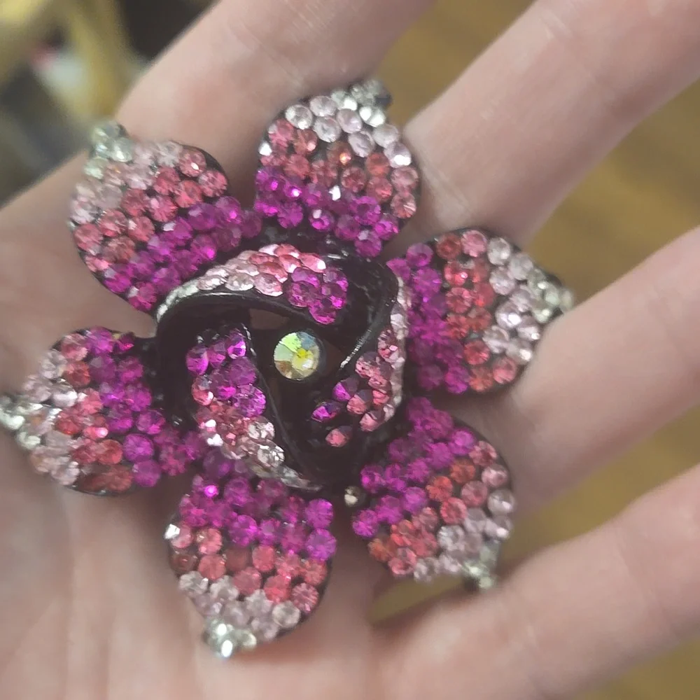Crystal Encrusted Flower Pendant Ombre Colored - Picture 1 of 4